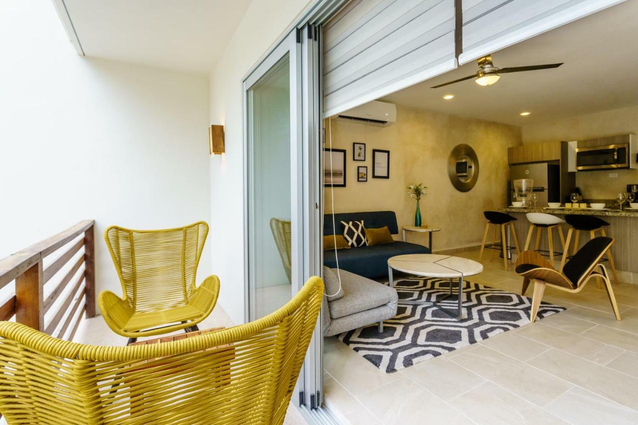 Charming Nature-Inspired Condos With Sultry Surroundings By Stella Rentals ตูลุม ภายนอก รูปภาพ